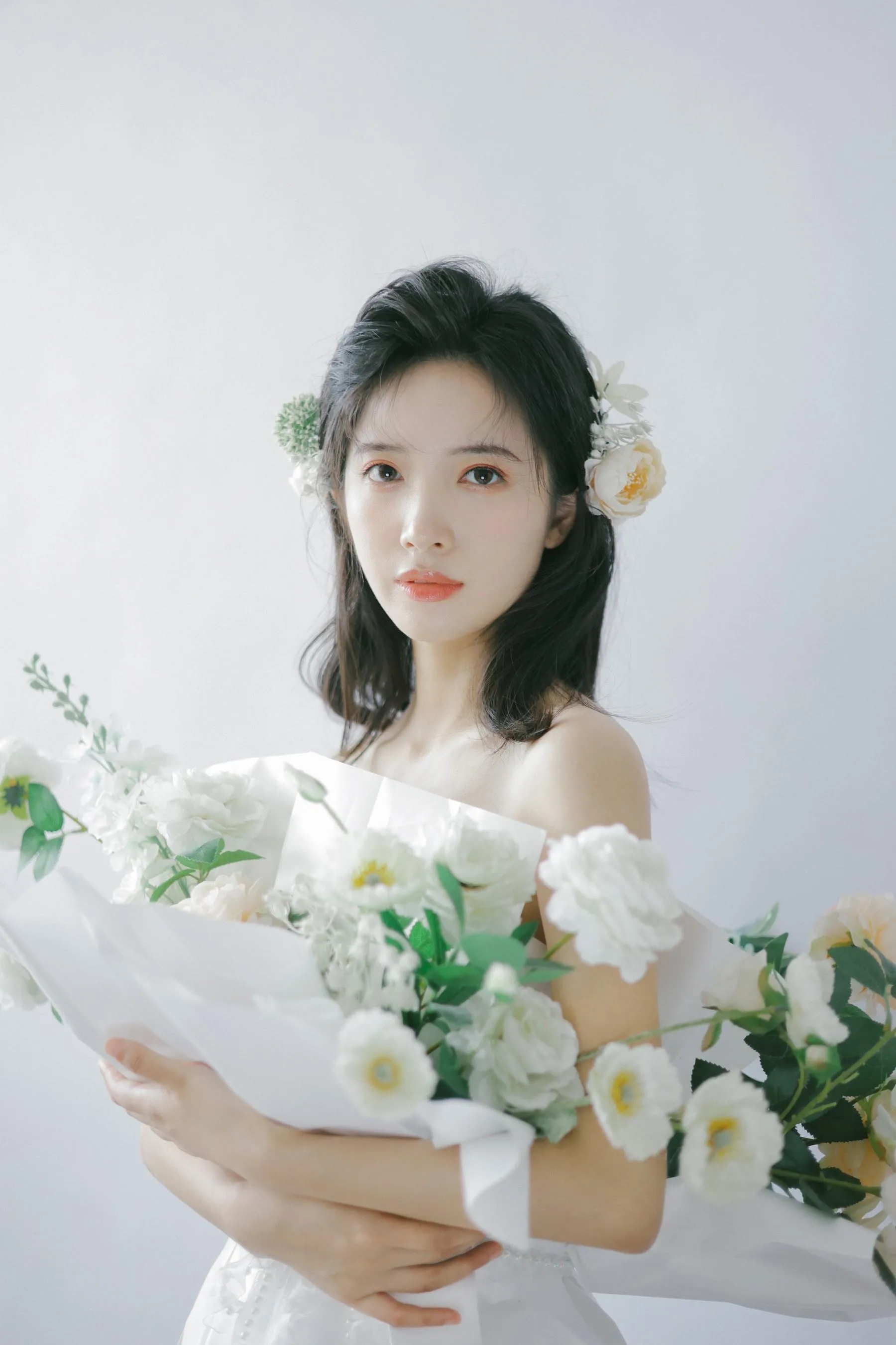 [YITUYU艺图语]2022.07.26 花束女孩 一只阿梦崽 [32P]插图8